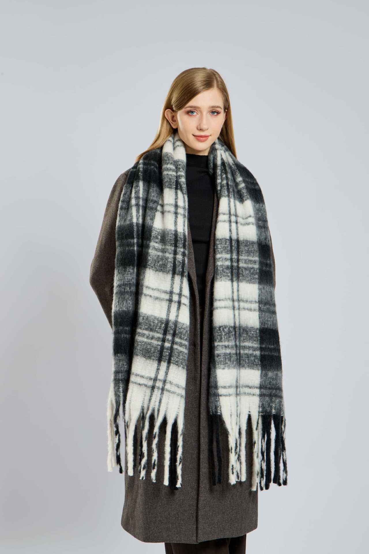 Winter Warm Mohair Plaid Tassel Scarf Women Designer Model High Grade Soft Atmosphere Scarf