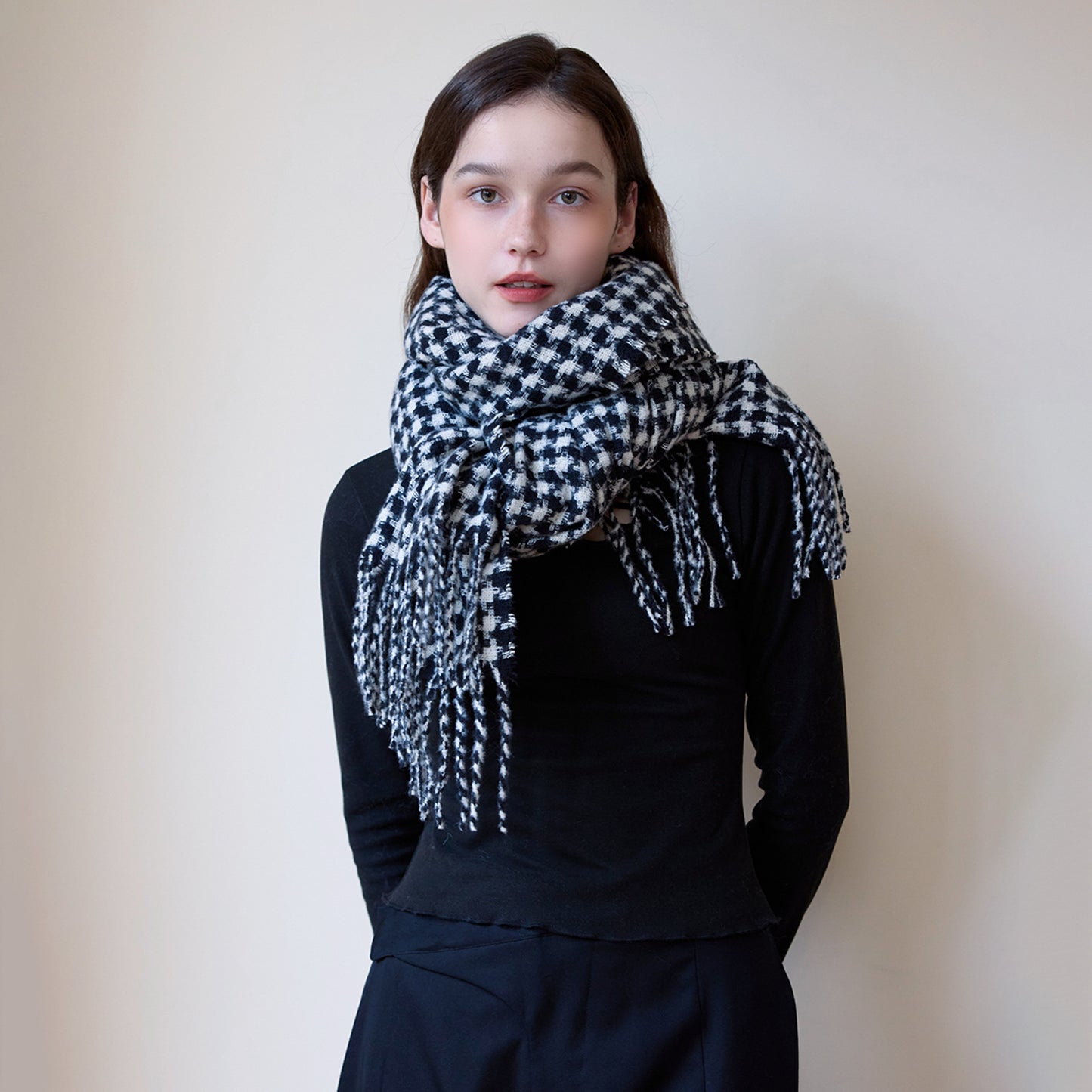 Women Cashmere Plaid Scarf Winter Thermal Long Houndstooth Tassel Shawl Scarf One Size Black and White Thousand Birds