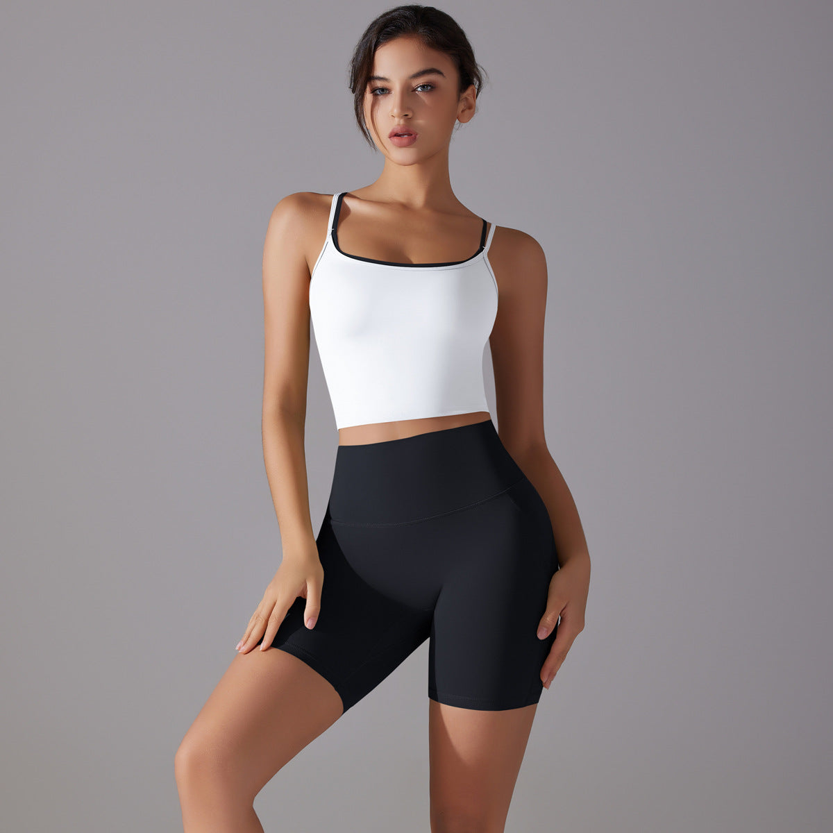 Seamless Back Shaping Bra High Waist Hip Lift Skin Friendly No Embarrassment Line Sports Shorts Running Fitness Yoga Sets White Top and Black Pants