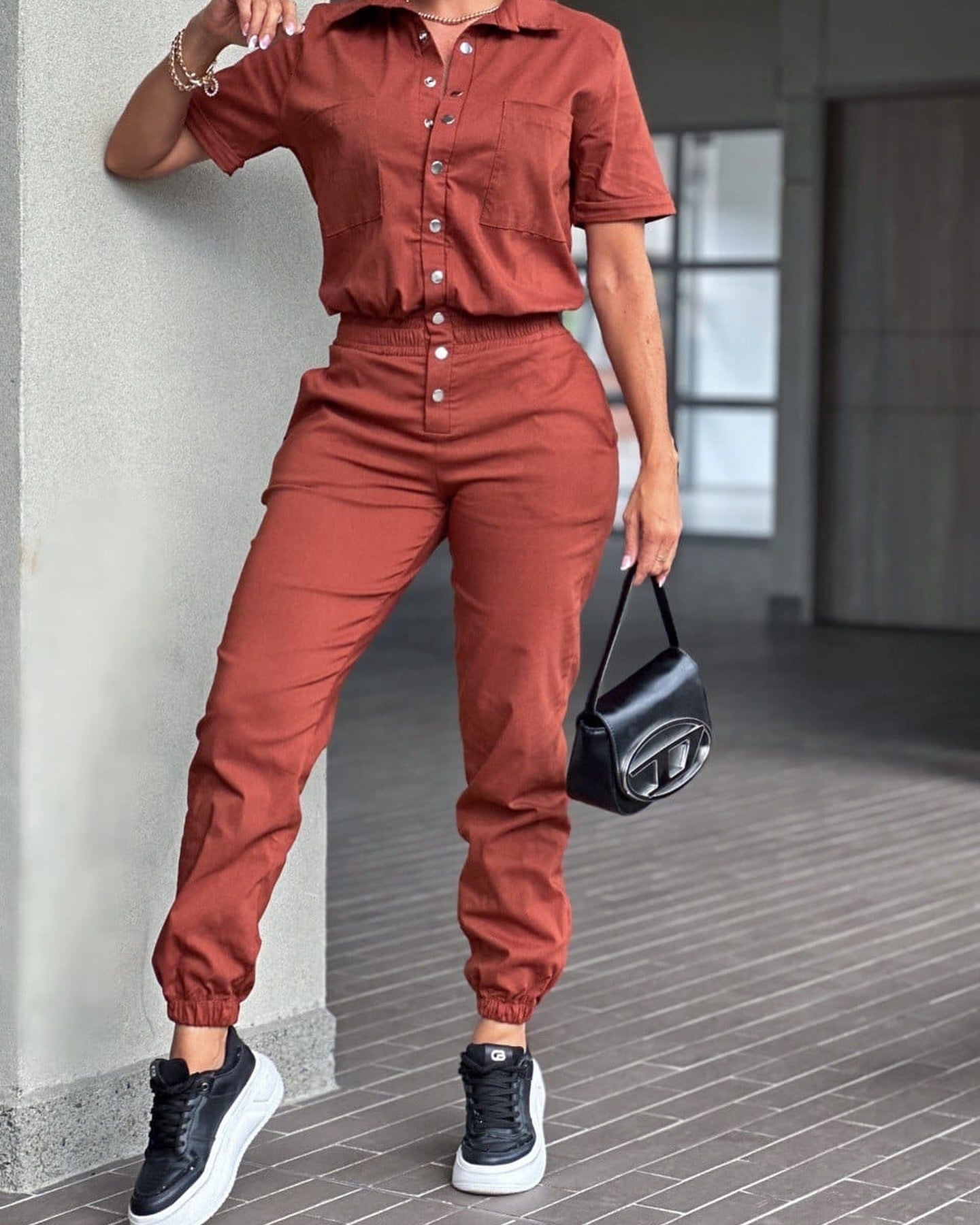 Casual Women Ankle Tied Jumpsuit Collared Pocket Waist Elastic Button Jumpsuit Red