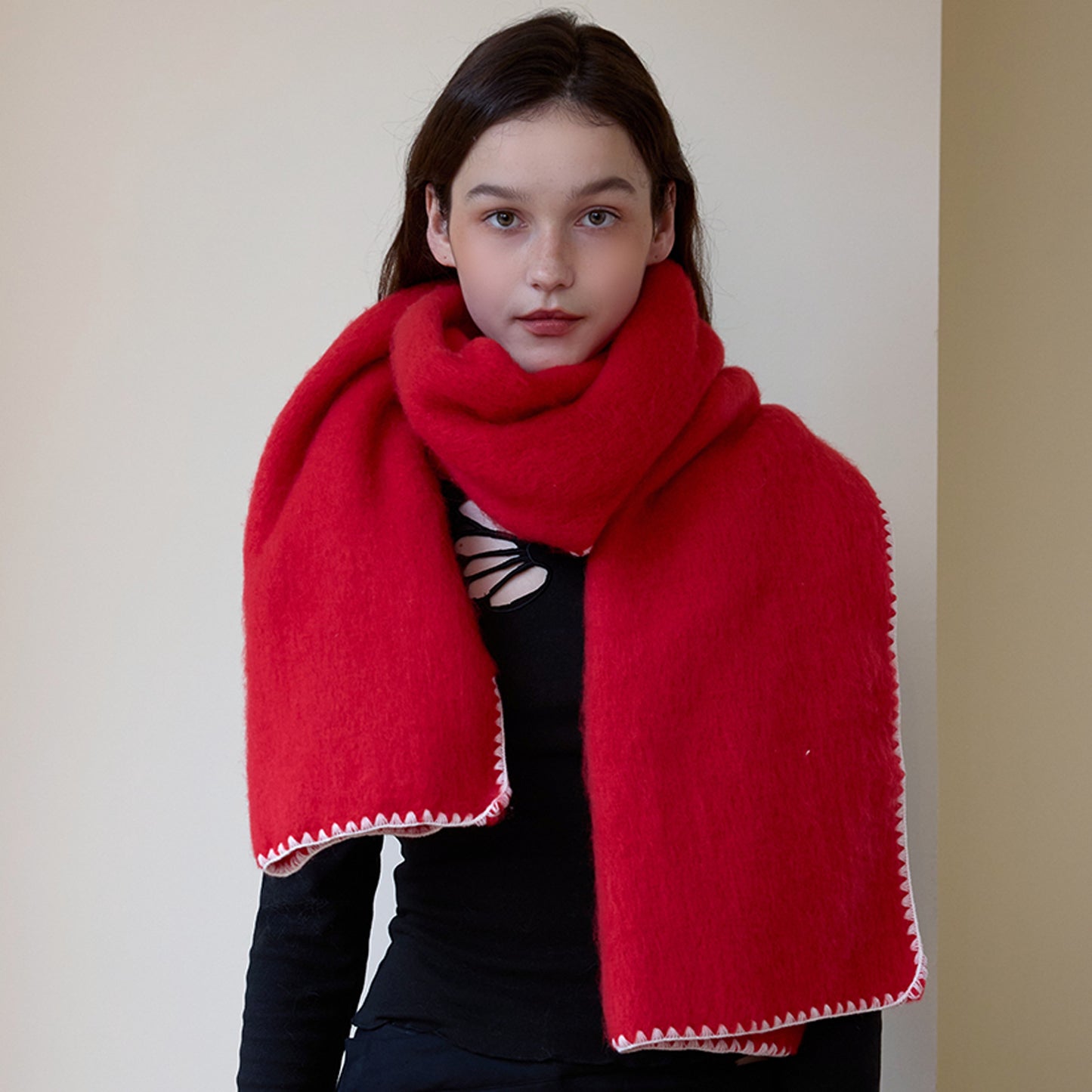 High Grade Atmosphere Soft Glutinous Cashmere like Lock Design Thickened Keep Warm Solid Color Scarf Women Red