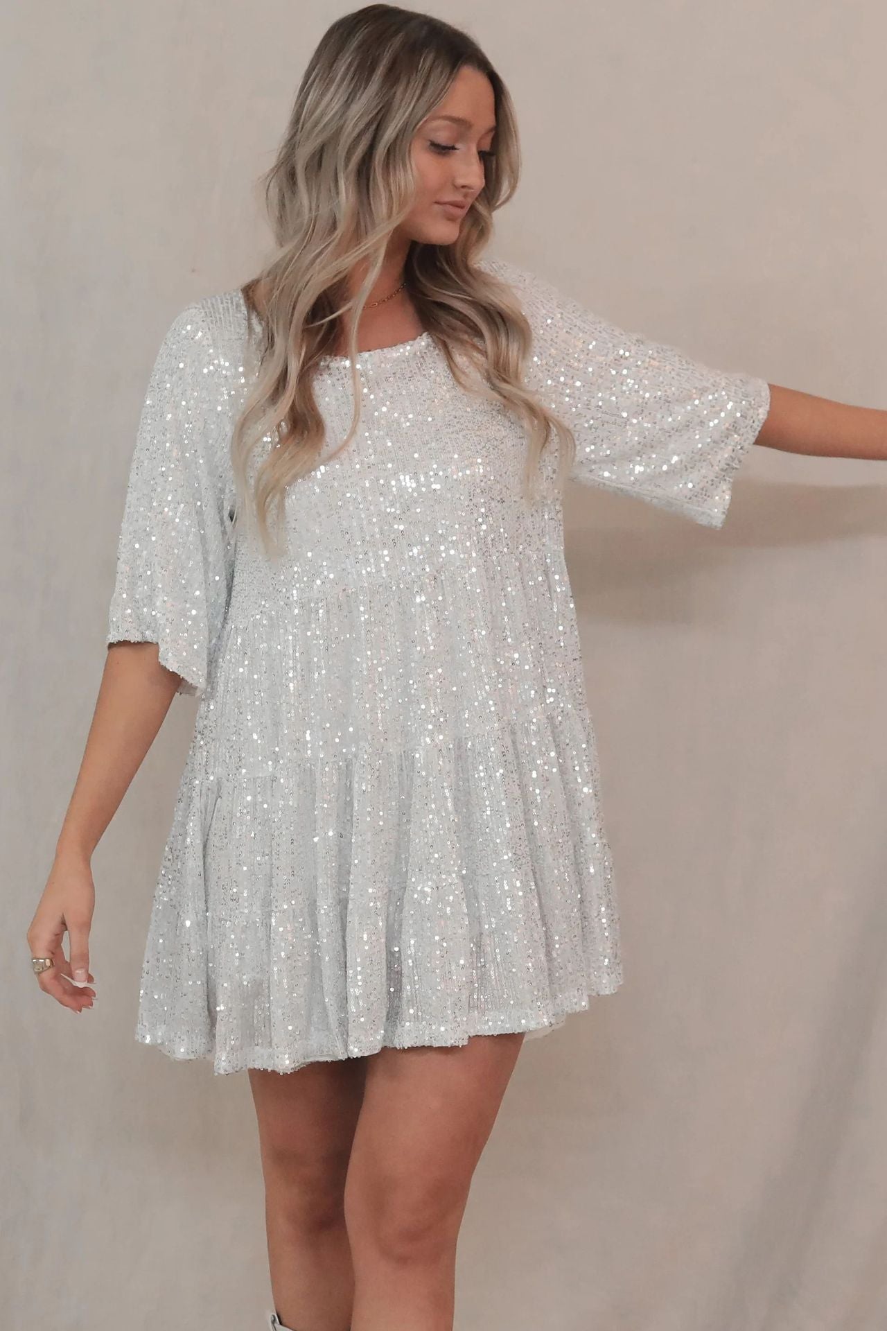 Women Sequined round Neck Short Sleeve Large Swing Cute Dress Women