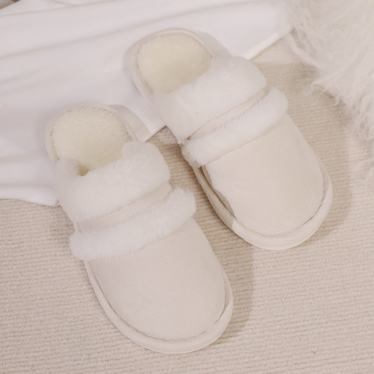 Fluffy Slippers Autumn Winter Warm Slugged Bottom Home Thickened Fleece Slippers Home Indoor Cotton Slippers Rabbit Fur Stitching Creamy white