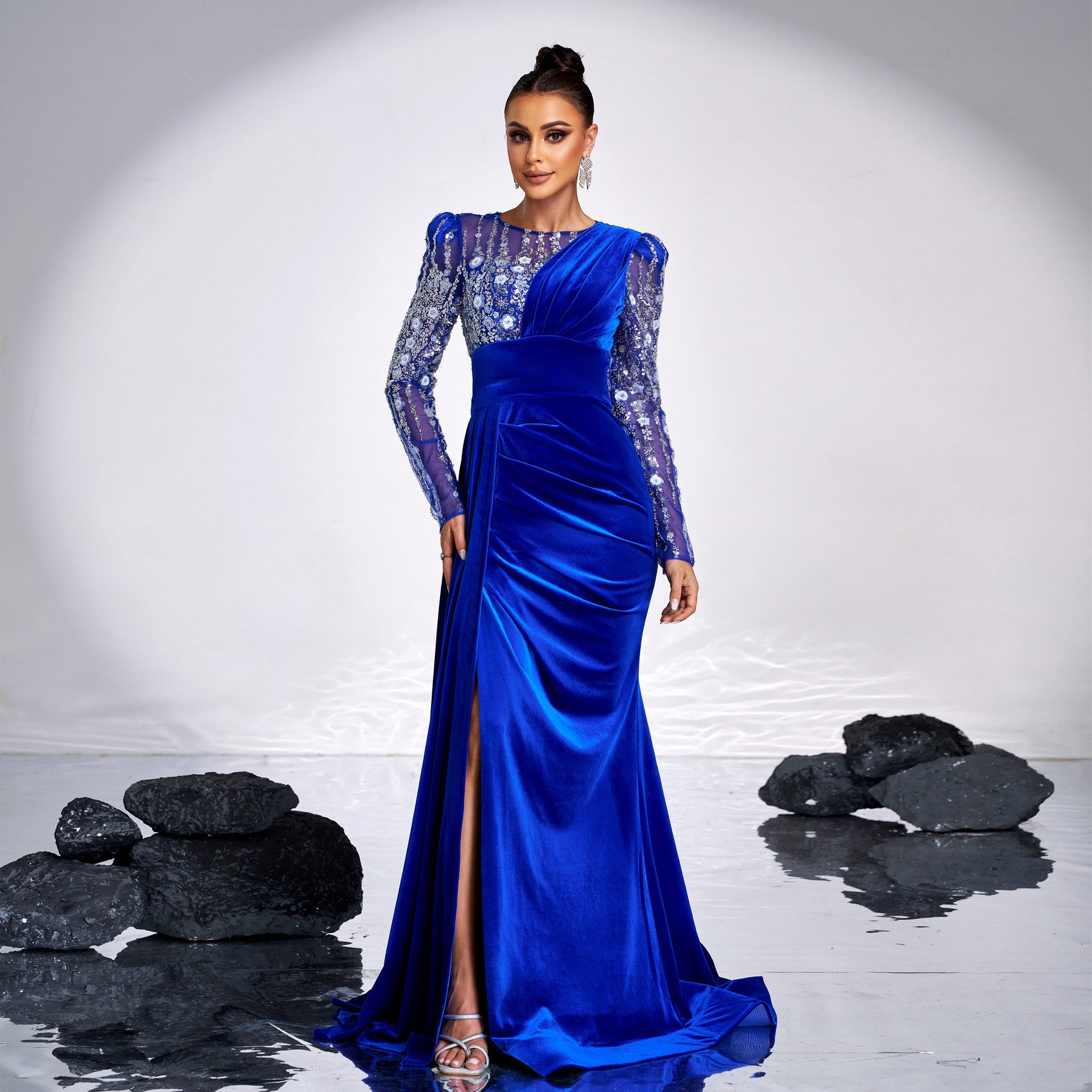 High End Long Sleeve Crew Neck Long Sequined Cocktail Heavy Work Evening Dress Bridesmaid Dress Dress Women royal blue