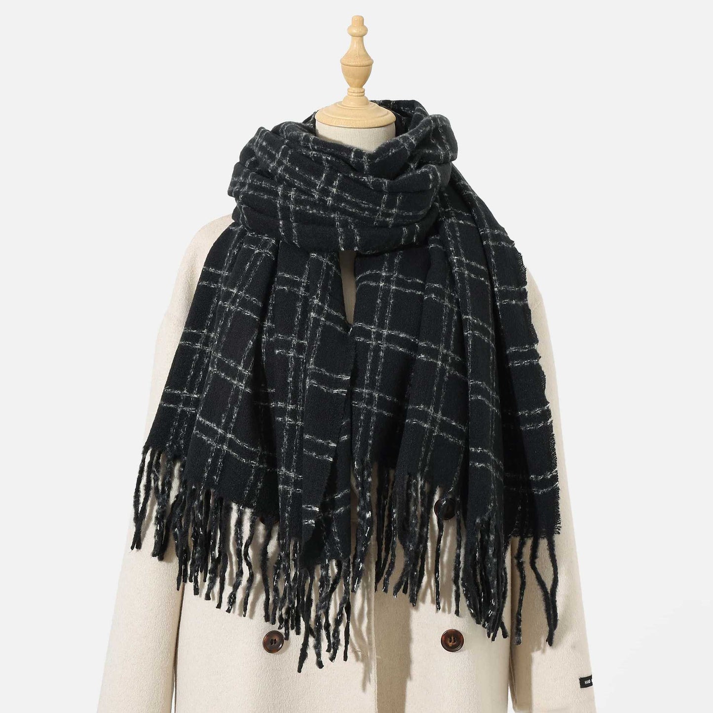 Women Color Matching Plaid Scarf Warm Thickened Winter All Matching Atmosphere Scarf One Size Black