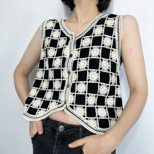 Retro Knitted Plaid Cardigan Vest Spring Black White Lattice Pattern Casual All Matching Tops